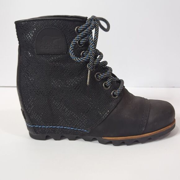 Sorel 1964 PDX Premium Wedge Bootie Black Embossed Snakeskin Size 7.5 - Picture 6 of 12